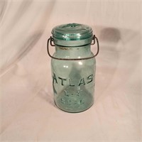 Vintage Atlas E-Z Seal Blue Glass & Lid Qt Jar