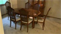 Stanley Dining Room Set, (2) leaves, (6) Cained