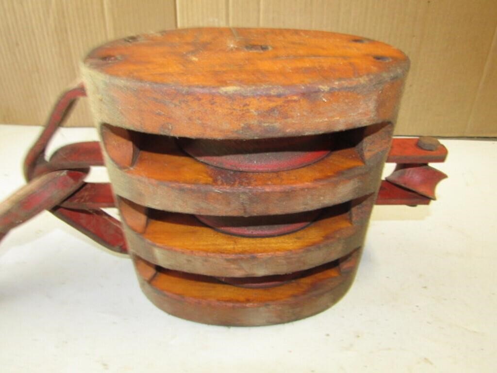 8" TRIPLE ROLLER WOOD PULLEY