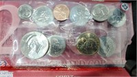 2000d Mint and State Quarter Set gn6023