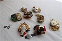 LOT OF COSTUME JEWELRY - EARRINGS