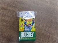 4 unopened Hockey cards