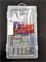 husky air compressor accessory kit (display)