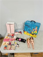 Barbie doll accessories, tote & wardrobe