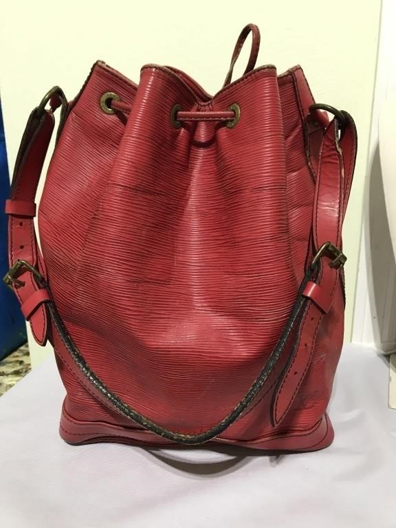 LOUIS VUITTON Shoulder Bag  Leather Red