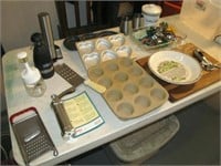 Kitchen Bake Ware / Gadgets / Utensils - Big Lot