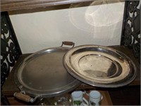 2 plated trays