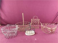 Lot of 5 wire baskets assorted sizes