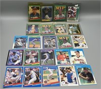 20+ Mixture of Baseball Cards Lot