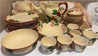 M - 34 PIECES VINTAGE FRANCISCAN WARE DISHES