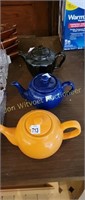 3 tea pots