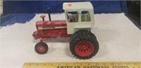 (1) Diecast Collector Toy Tractor