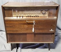 Grundig Stereo/Record/Radio Console Locarno c/U