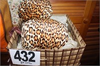 Lady's Leopard Print Hand Warmer and Hat