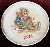 1975 Christmas Collector Plate(Hummel)