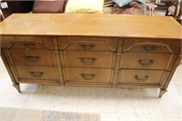 Romweber Dresser