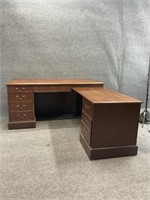 Mahogany L - Shape Desk
