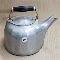 Griswald USA 6 Qt Cast Aluminum Teapot