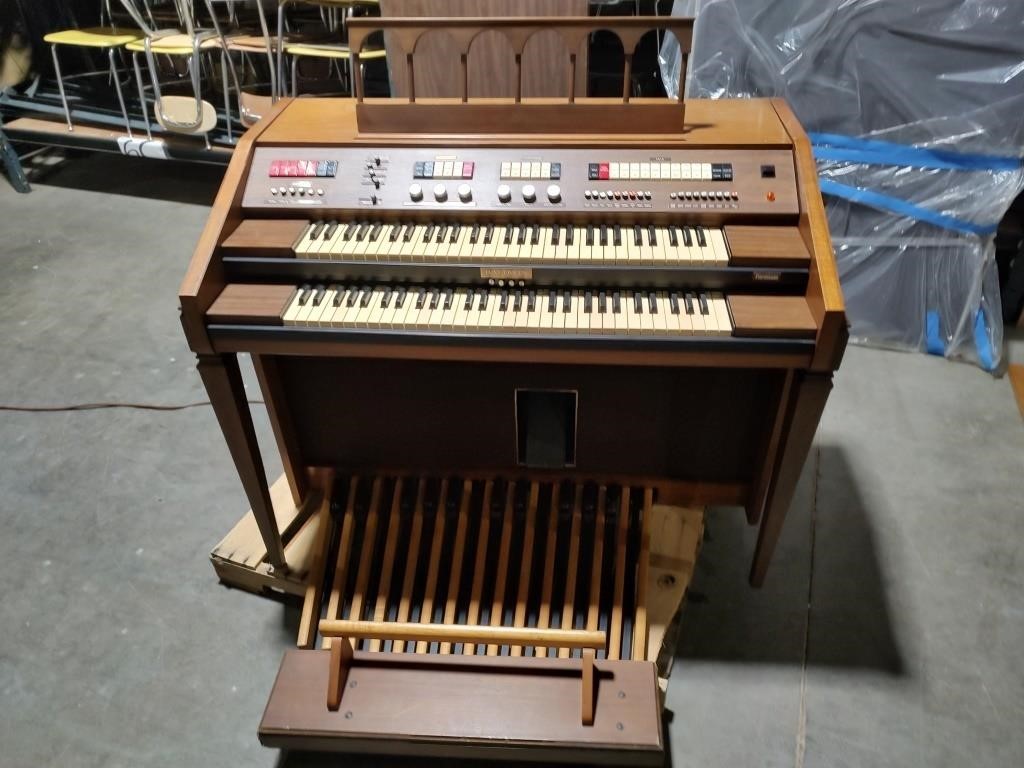 Baldwin Fantasia Electric Organ and Bench