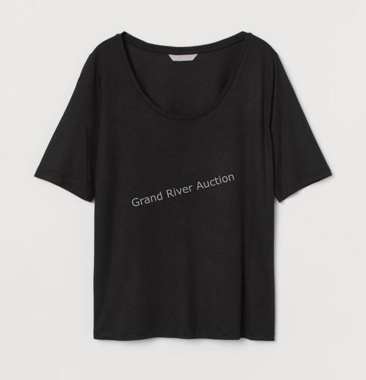 H&M Low-Cut T-Shirt Medium