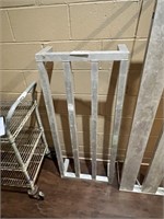 48in DUNNAGE RACK (8in)