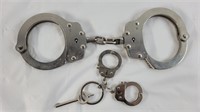 Peerless Handcuff Co. Handcuffs with key