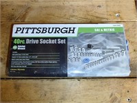 Pittsburgh 40 Piece Drive Socket Set