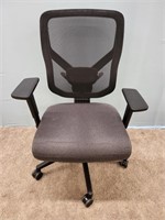 Voxx Office Chair- Adjustable- Like New