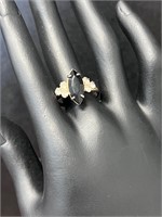 VTG Adjustable Ring With Black gem and jewels