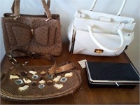 F - LOT OF 4 PURSES (B32)