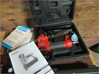 18 GAUGE AIR BRAD NAILER