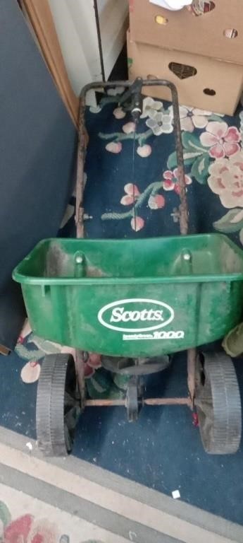 Scott's Grass Seeder