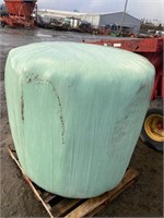 Haylage Bales,5 bales,4X4,1200# ave per bale