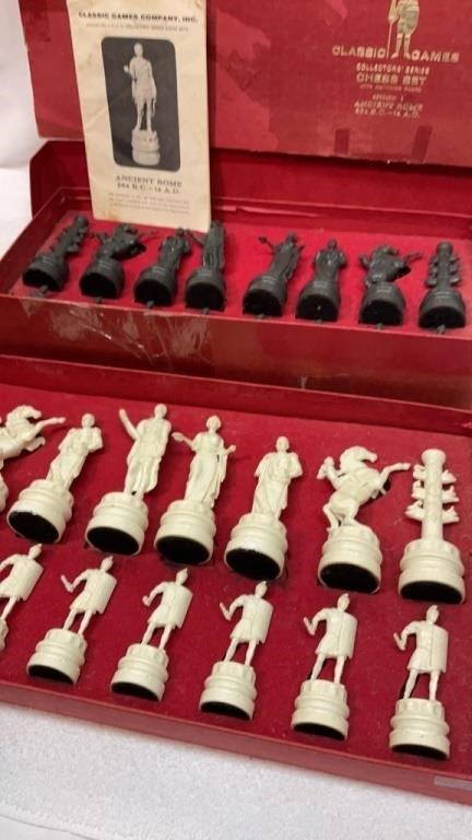 Classic Games Ancient Rome chess set