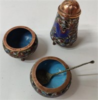 ANTIQUE CHINESE COPPER ITEMS