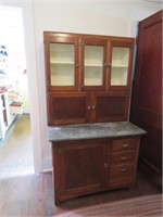 OAK HOISER STYLE KITCHEN CUPBOARD BRING HELP TO