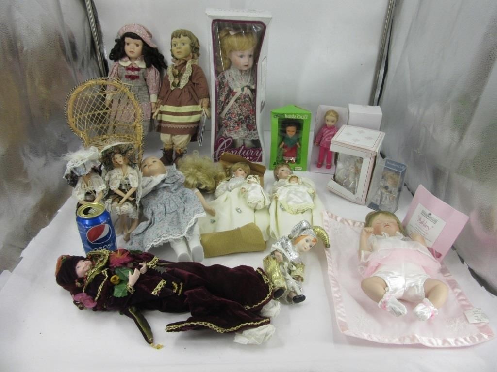 Collection de poupées en porcelaine vintage
