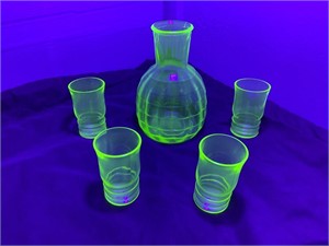 VTG Green Uranium Glass Caraffe & Shot Glasses