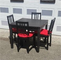 Expanding Table with 4 Chairs, 35.5×35.5×29.5H.