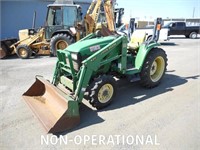 2000 John Deere 4300 Tractor Loader
