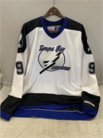 Tampa Bay Lightning Hockey Jersey (XXL)