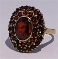 333 GOLD WITH RUBY LADIES RING