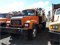 FA17313 2004 Mack Truck AI 300a