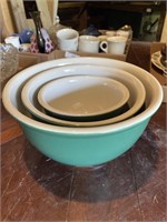 (3) Unmarked Nested Mixing Bowls