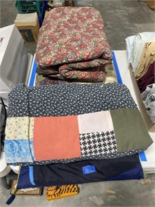 Quilt, Blankets, Bedspread & Pillow Shams