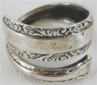 Sterling Silver Ring - 3.4 grams, Size 6