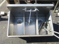 SS 3 Compartment Sink (37" x 25")
