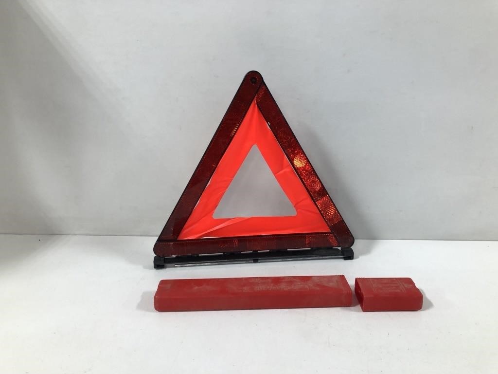 DELTA WARNING TRIANGLE