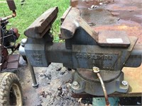 Large craftsman vise