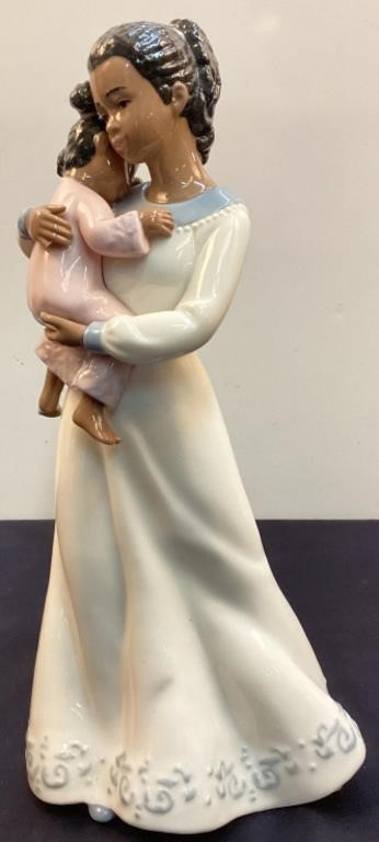 LARGE LLadro Figurine -  Woman Holding Child